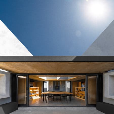House of the Cape Robin